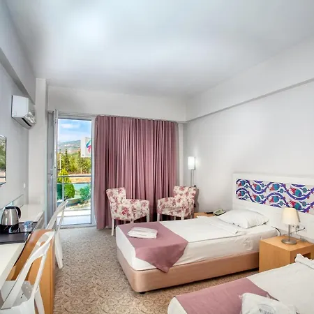 Larina Ninova Termal Hotel Karahayit (Pamukkale)